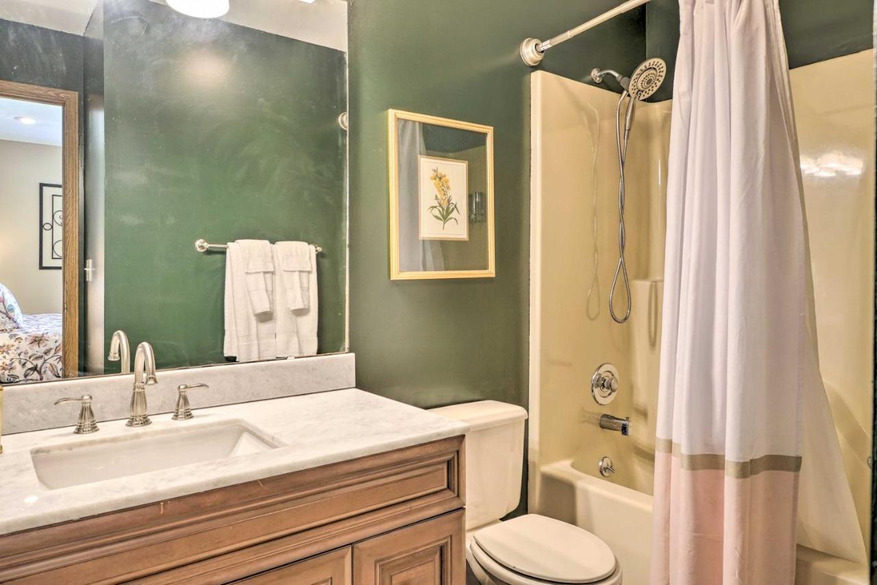 Appartamento Pet-Friendly Branson Retreat With Pool And Golf Access Esterno foto