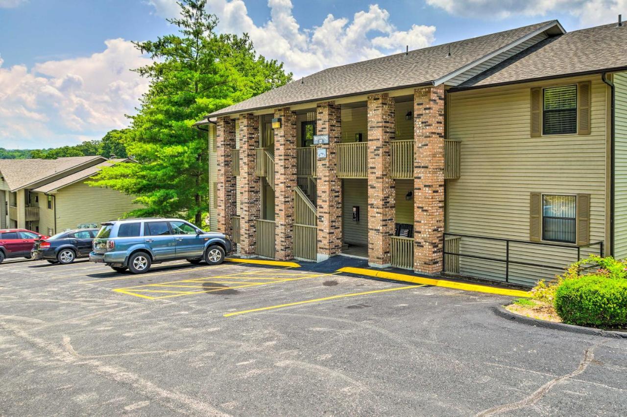 Appartamento Pet-Friendly Branson Retreat With Pool And Golf Access Esterno foto